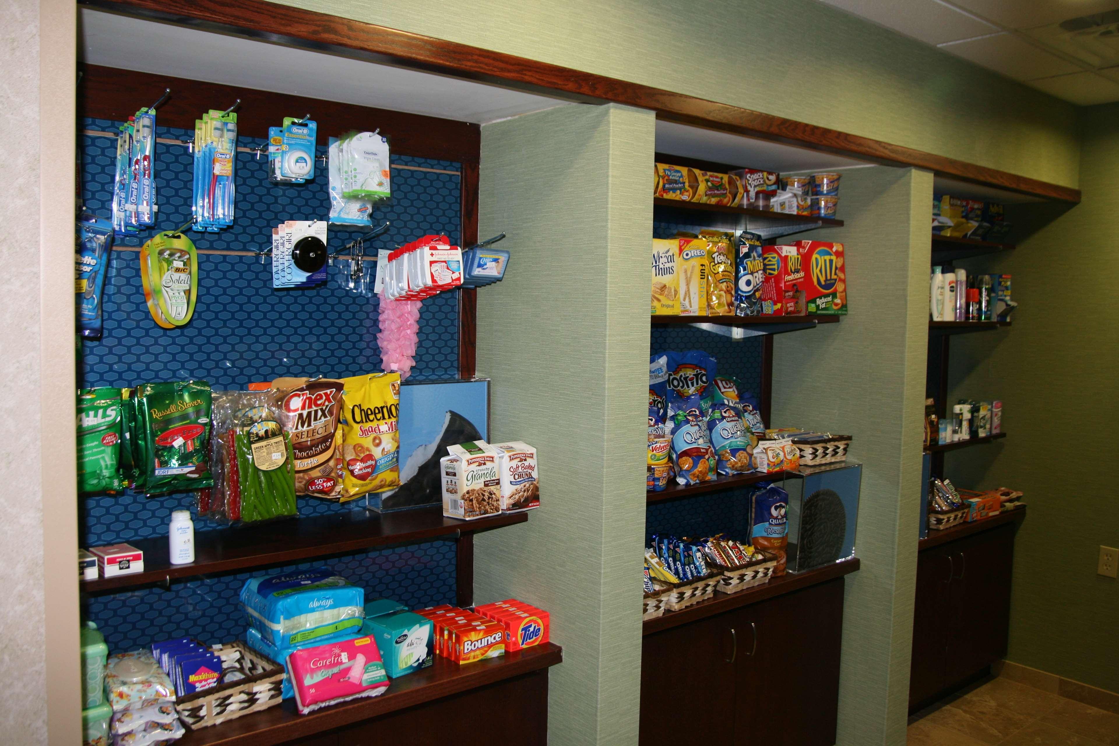 Hampton Inn & Suites Cleveland-Mentor Facilități foto