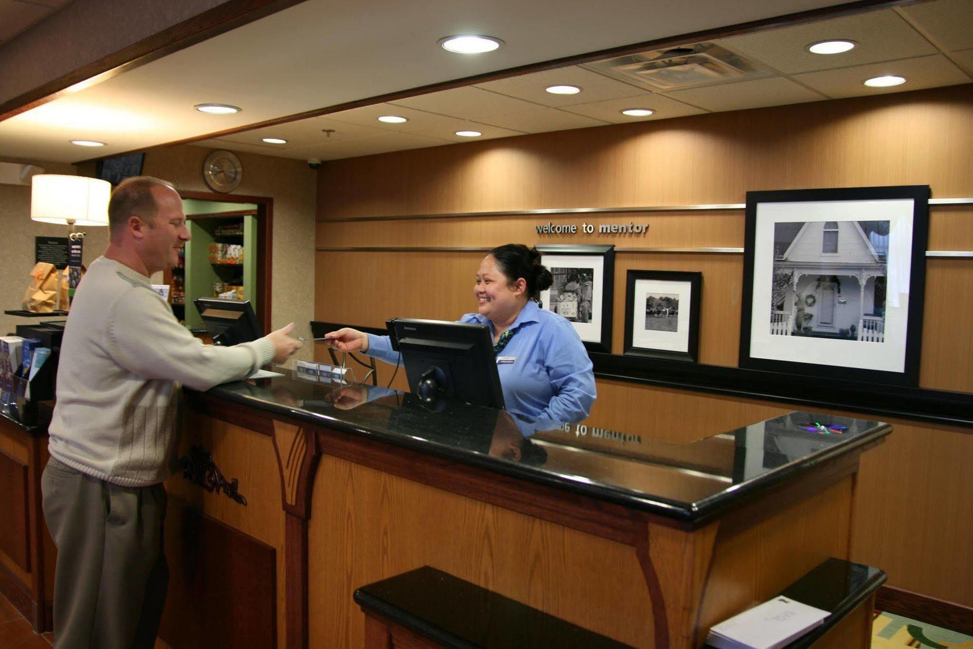 Hampton Inn & Suites Cleveland-Mentor Facilități foto